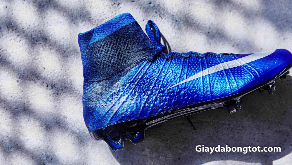 Giay da bong Nike CR7 chapter 2 natural diamon mau xanh duong