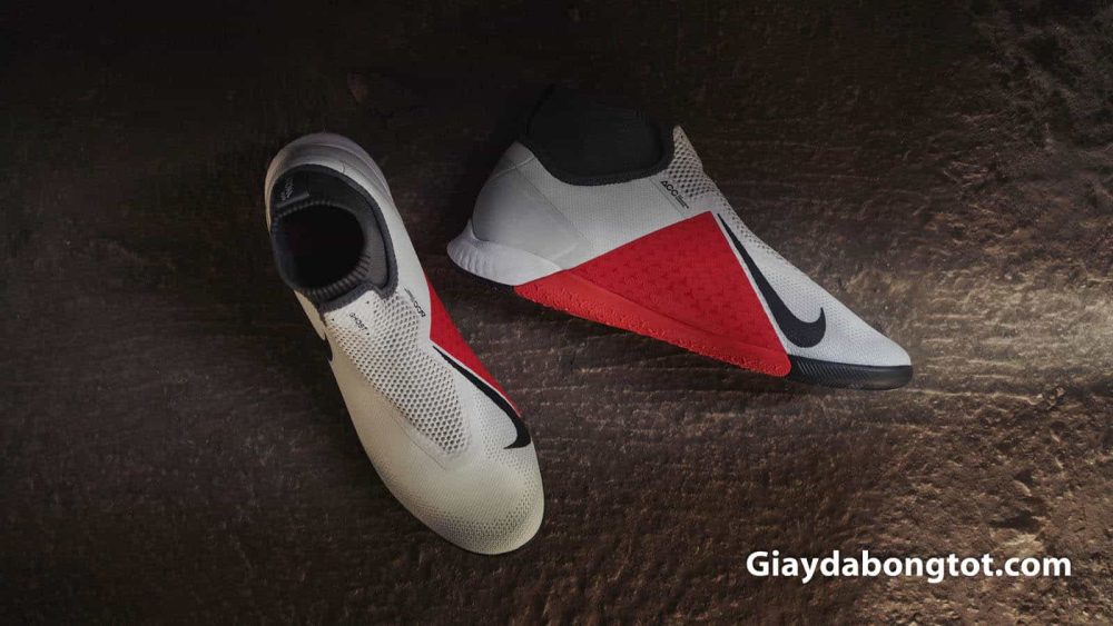 Giay da bong san co nhan tao Nike Phantom VSN Vision