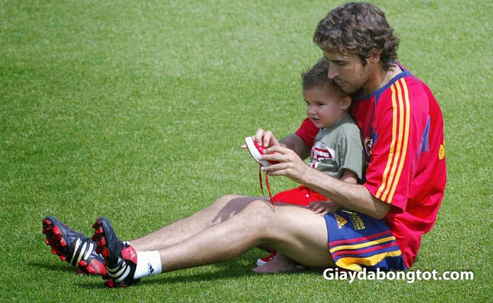 Raul la mot tien dao ngoi sao ua thich su dung Adidas Predator
