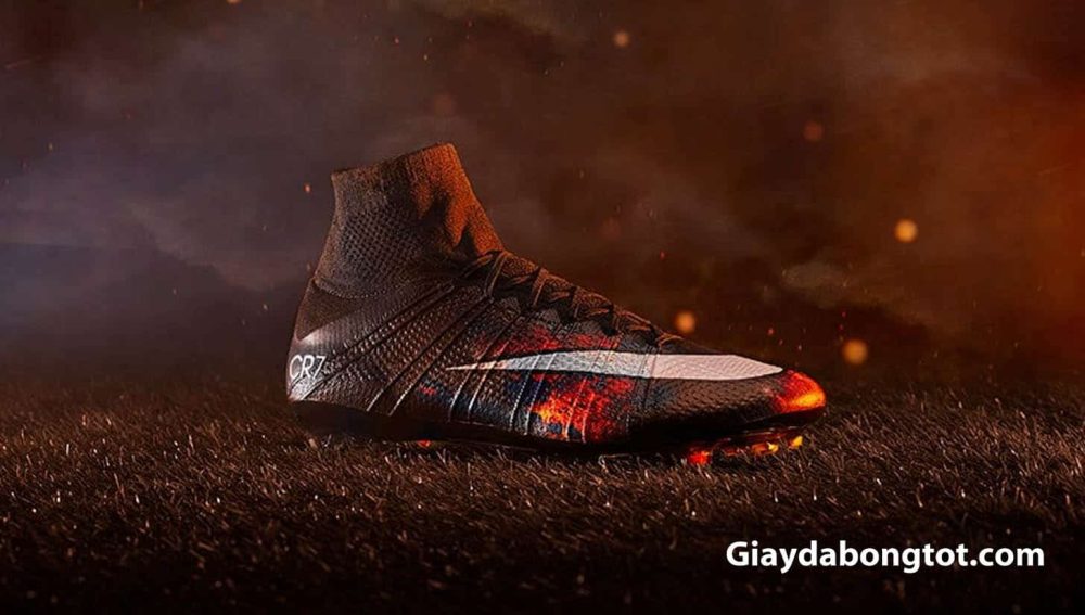 giay da bong Nike CR7 noi ve su nghiep cua Ronaldo 7 Chapters (2)