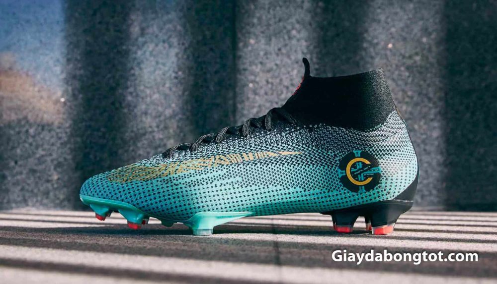 giay da bong Nike CR7 noi ve su nghiep cua Ronaldo 7 Chapters (9)
