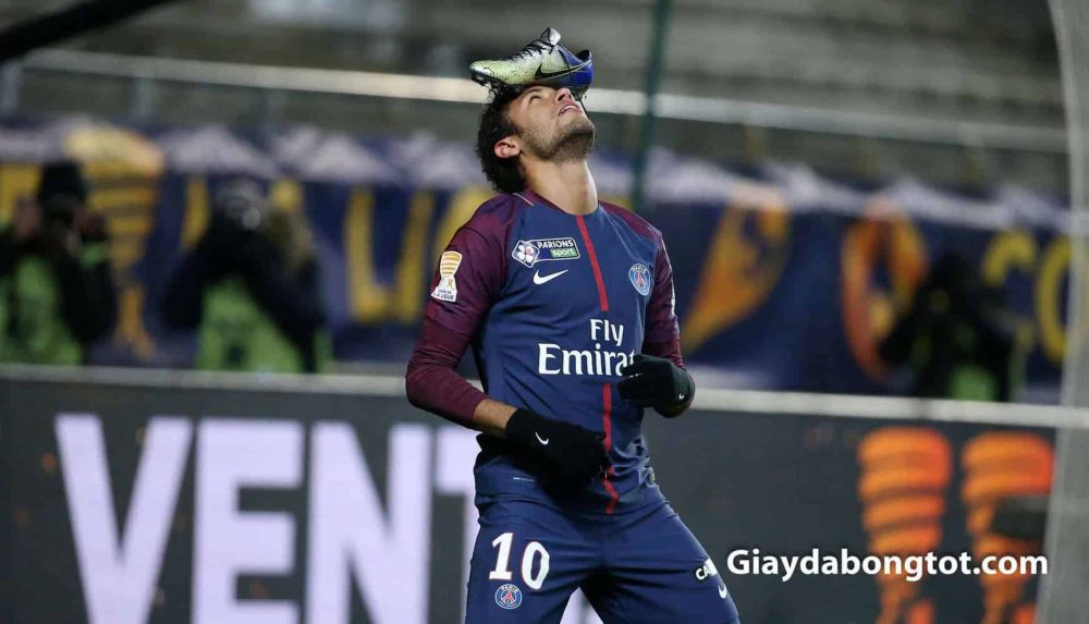 Cac mau giay da bong Nike dep nhat cua Neymar (8)