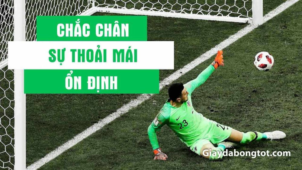 Giày đá bóng thủ môn cần các yếu tố như sự thoải mái, ổn định và chắc chân