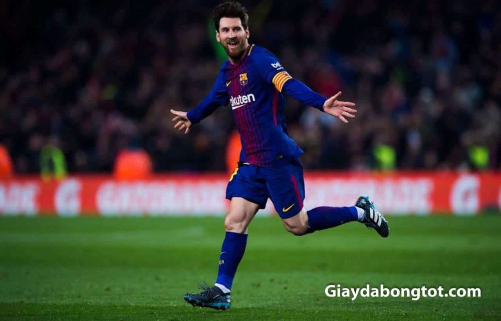 Giay da banh cua Messi Adidas Nemeziz 17.1 su dung nam 2017