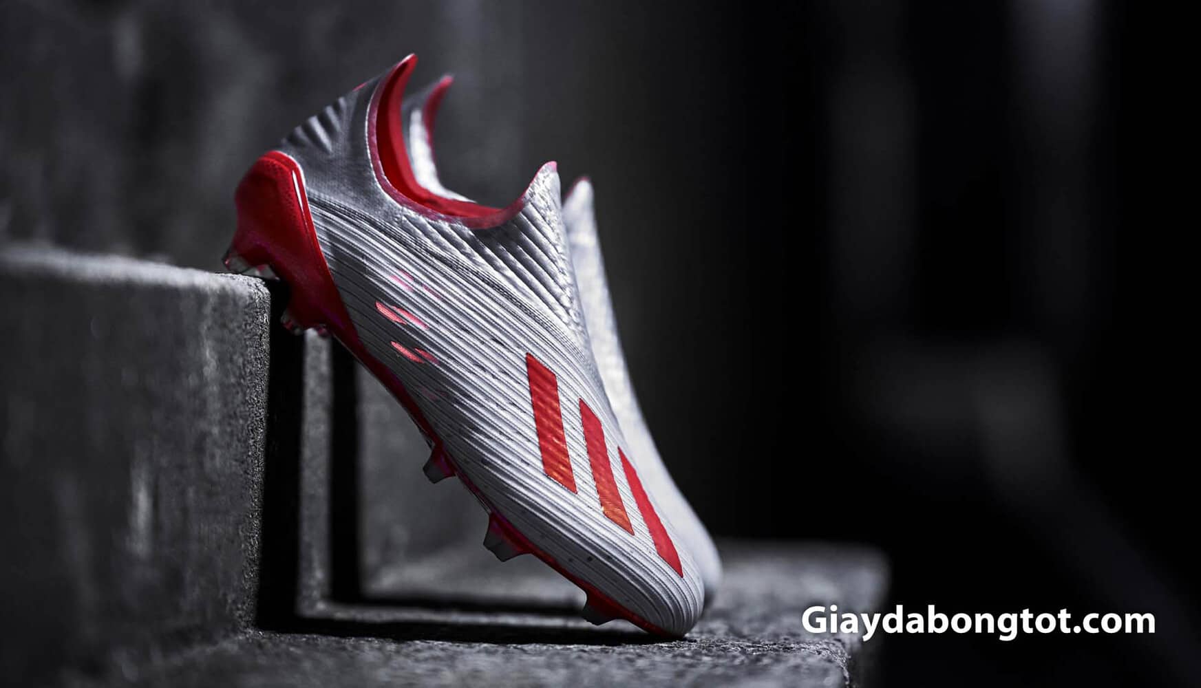 Thế hệ mới giày đá bóng trợ tốc Adidas X19+ được ra mắt tháng 5, 2019 vừa qua