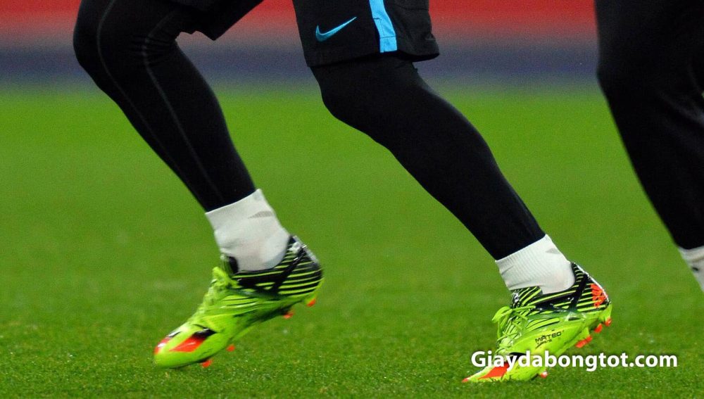 Giay da bong Messi su dung nam 2015 Messi 15