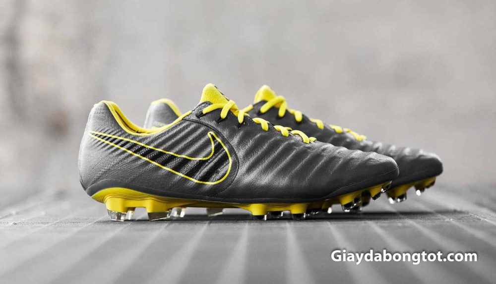 Giày bóng đá Nike Tiempo Legend VII cực kỳ đẹp mắt với lưỡi gà bằng vải thun ôm chân
