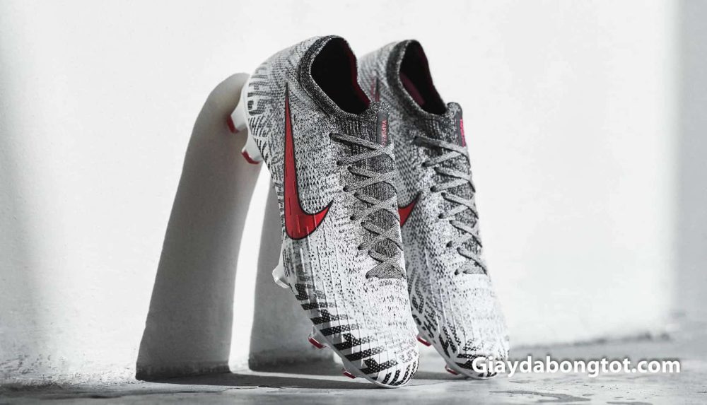 Giay da bong Nike duoc thua rieng danh cho Neymar
