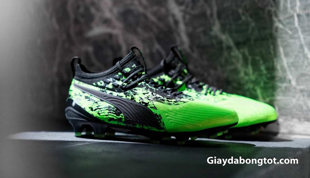 Romelu Lukaku sử dụng giày đá bóng Puma ONE 19.1