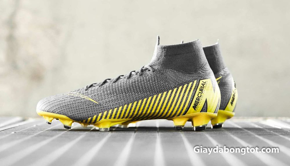 Diogo Dalot, Fred: Sử dụng giày đá bóng Nike Mercurial Superfly VI để thi đấu