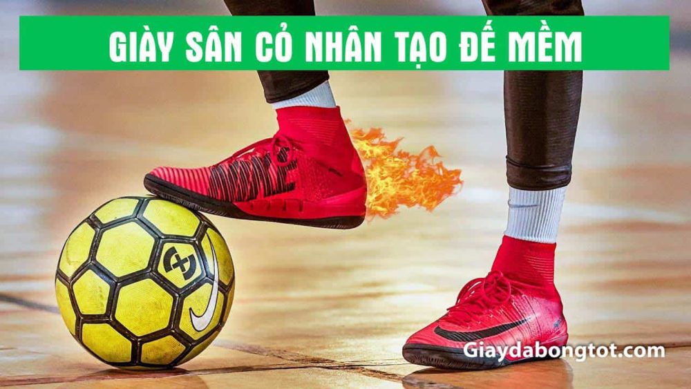 Giày sân cỏ nhân tạo TF chính hãng cứng hơn giày đinh TF fake khá nhiều