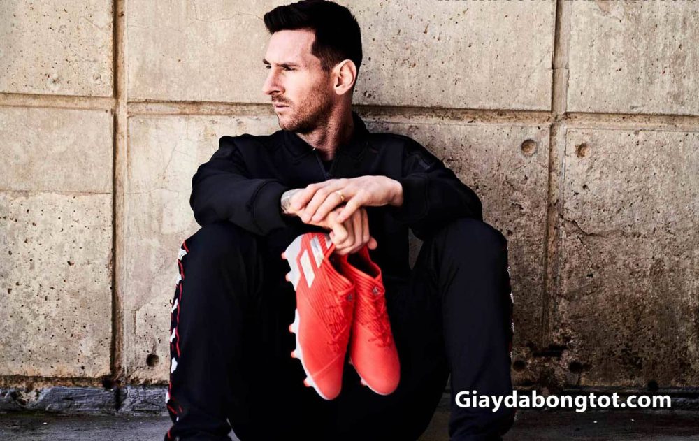 Ra mat giay da bong Messi 19.1 mau do moi nhat nam 2019