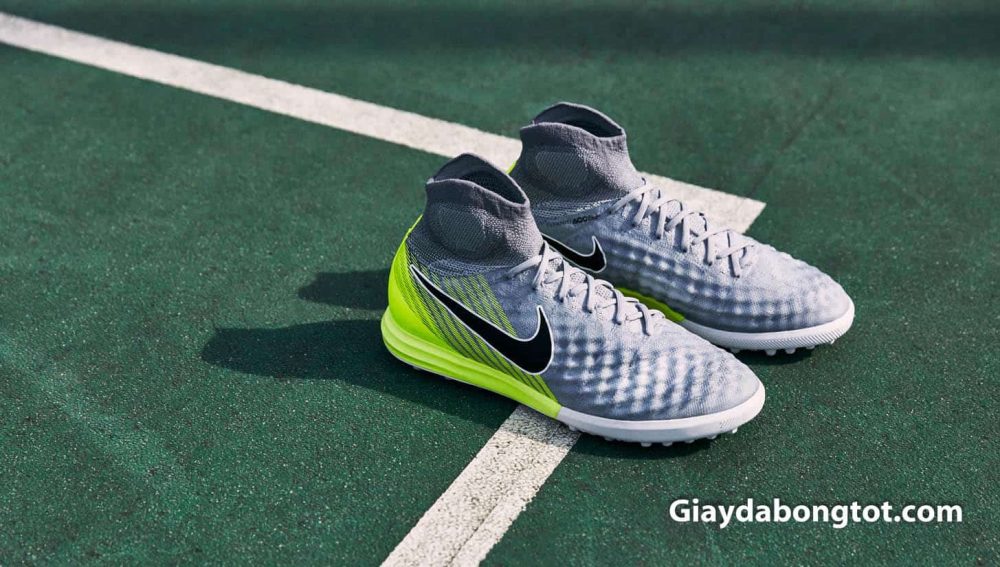 Nike MagistaX là dòng giày đá banh cao cổ hỗ trợ vừa đá bóng vừa đi chơi