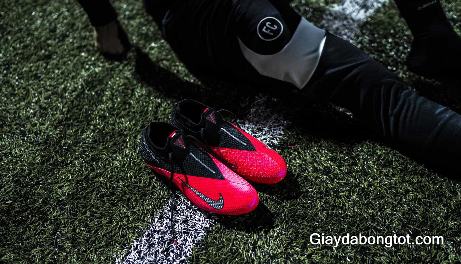 Giới thiệu giày bóng đá Nike Phantom VSN 2 thế hệ mới 2020