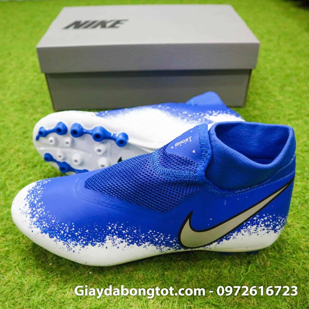 Mẫu giày Nike Phantom VSN AG này có cả size giày đá bóng trẻ em 36-38