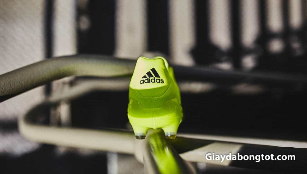 Các công nghệ hỗ trợ trên giày bóng đá Adidas ACE 16.1 hỗ trợ kiểm soát bóng cực kỳ tốt