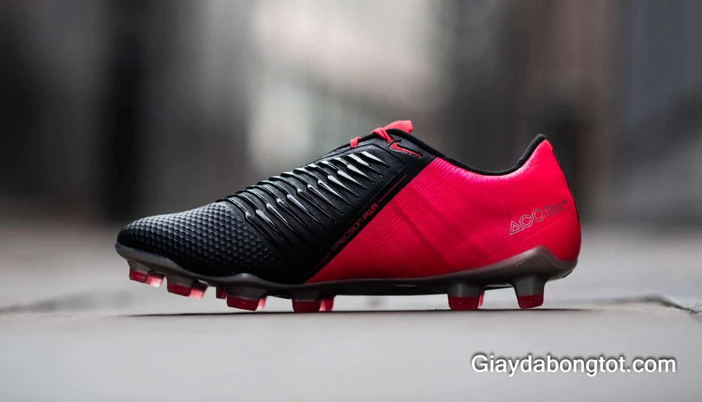 Giày Nike Phantom VNM được nâng cấp và trở thành một dòng giày bóng đá chính của Nike