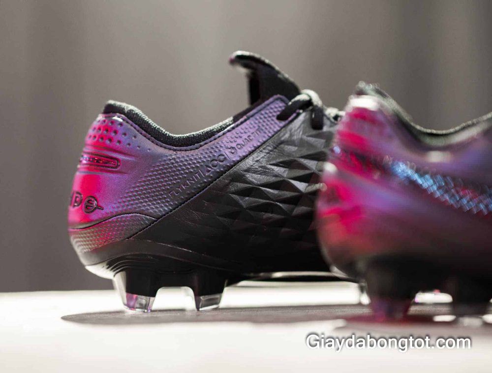 Nike Tiempo là một dòng giày không thể nhắc đến khi nói về sự thoải mái và êm mềm