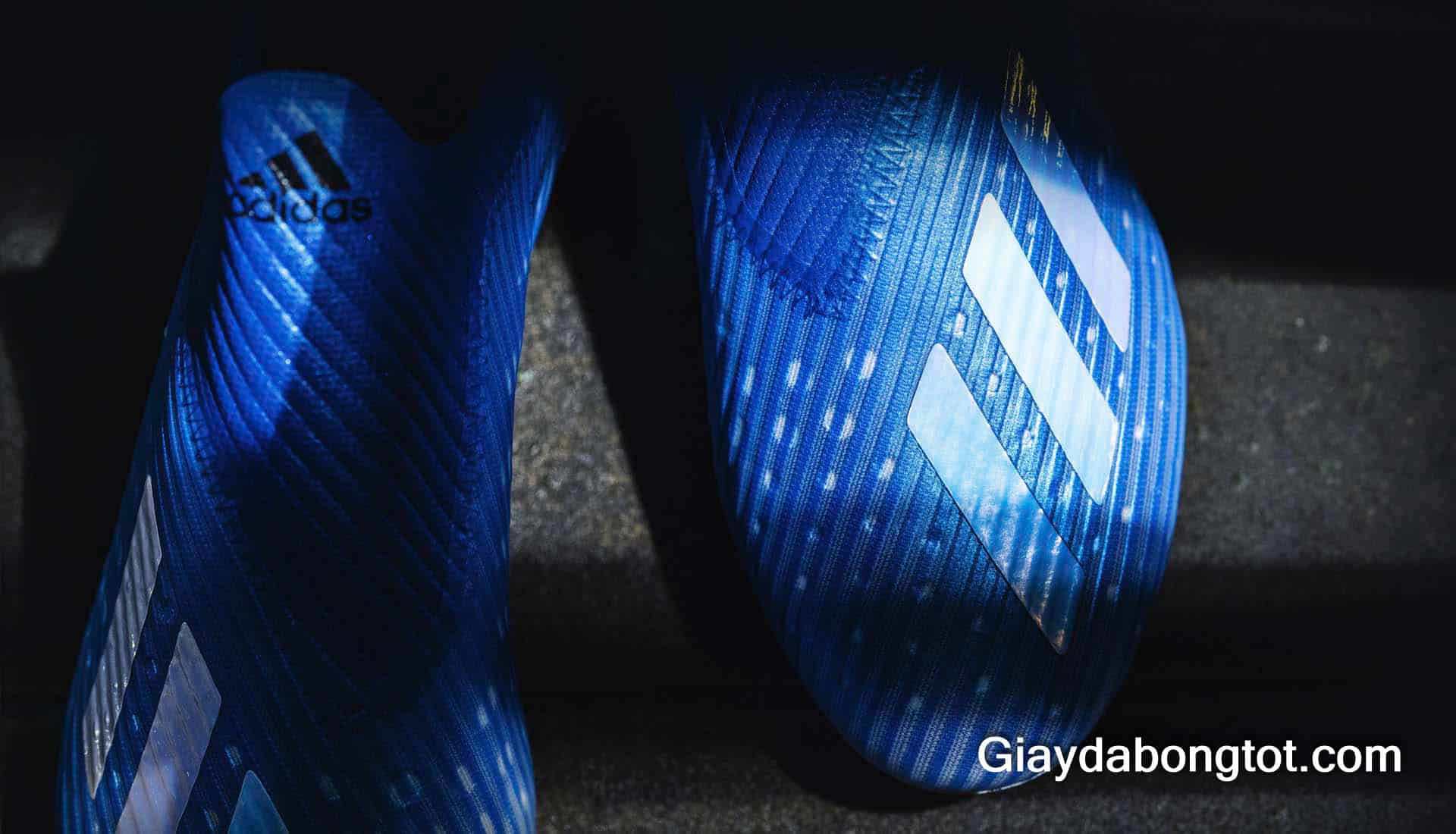 Cận cảnh dòng giày đá bóng tốc độ Adidas X19+ FG không dây Mutator Pack