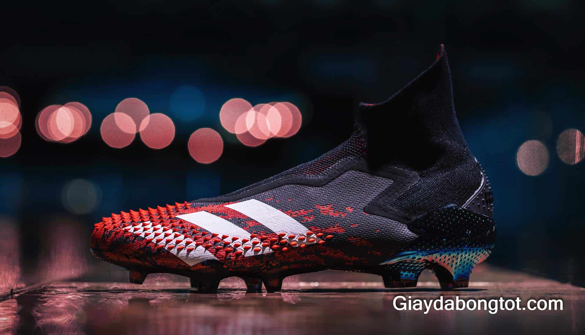 Giày Adidas Predator là một tượng đài giày đá bóng kiểm soát bóng chuyên nghiệp