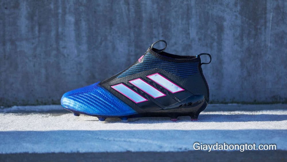 Giày đá banh không dây Adidas ACE 17+ được ra mắt vào năm 2017