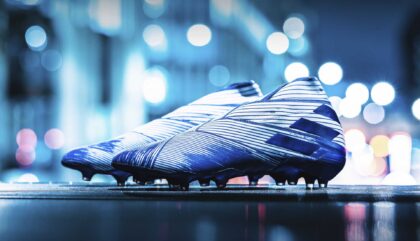 Giày bóng đá Adidas Nemeziz 19+ với thiết kế không dây đẹp mắt và mới lạ
