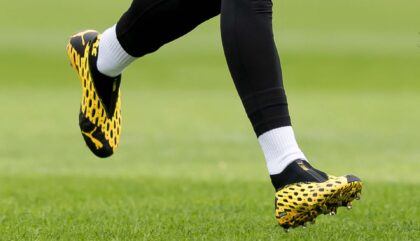 Giày bóng đá 500k là phân khúc giày fake thương hiệu nổi tiếng Nike Adidas