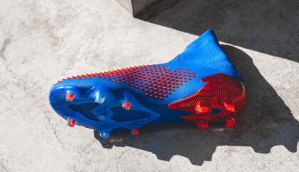 Thiết kế gai nhọn cao su Demonskin có trên upper của giày đá bóng Adidas Predator 20+