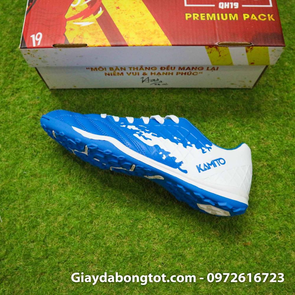 Giay bong da kamito qh19 xanh nhat trang cua quang hai (9)