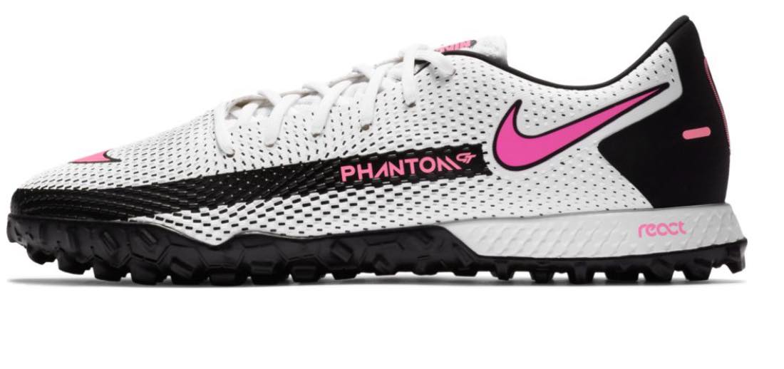 Nike Phantom GT đinh dăm TF với thiết kế đế đệm React cực kỳ êm ái