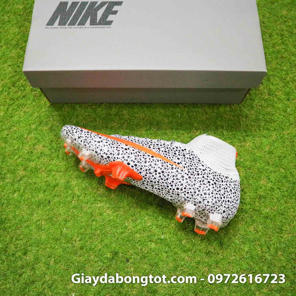 Giay bong da nike mercurial superfly 7 elite fg safari cr7 den trang (10)