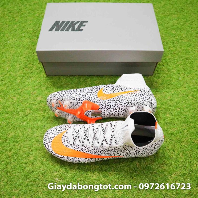 Giay bong da nike mercurial superfly 7 elite fg safari cr7 den trang (2)