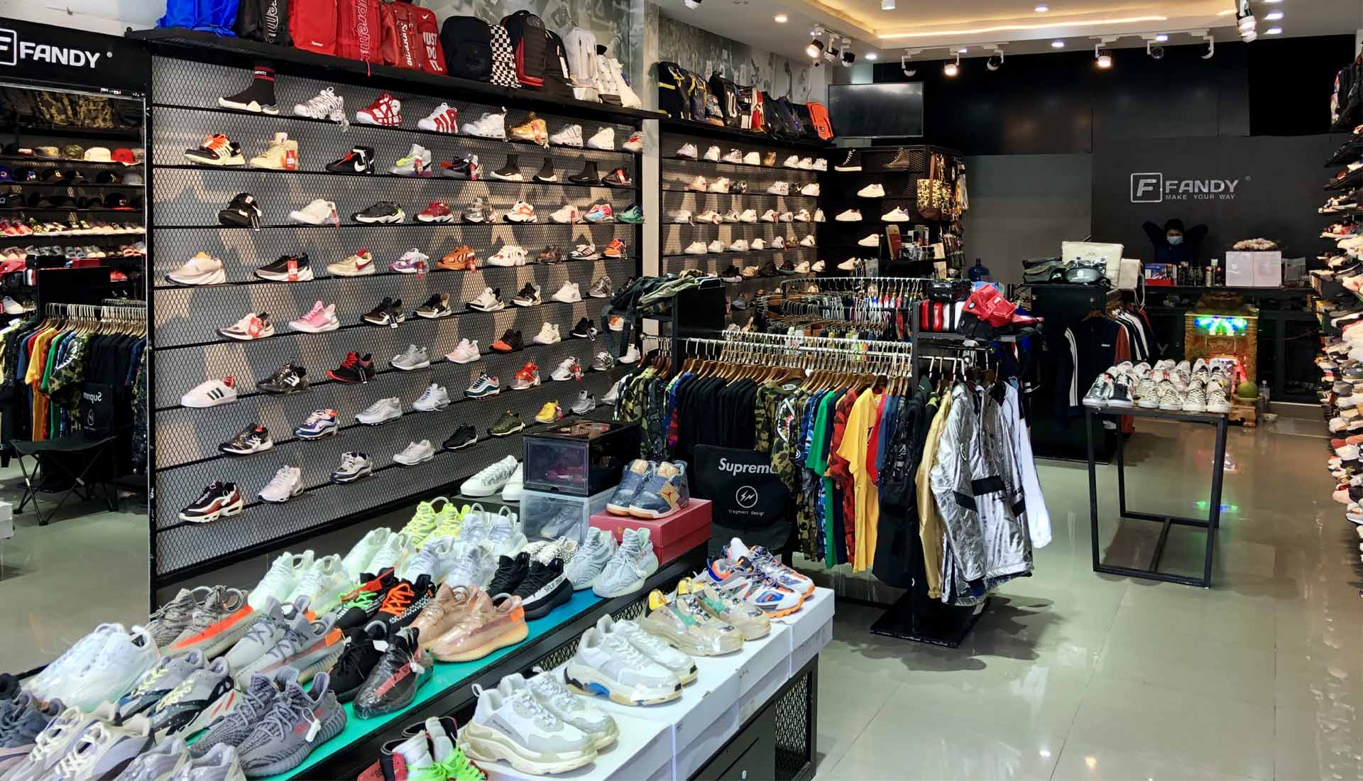 Shop giày thời trang chính hãng nam nữ chất lượng nhất tại tp HCM