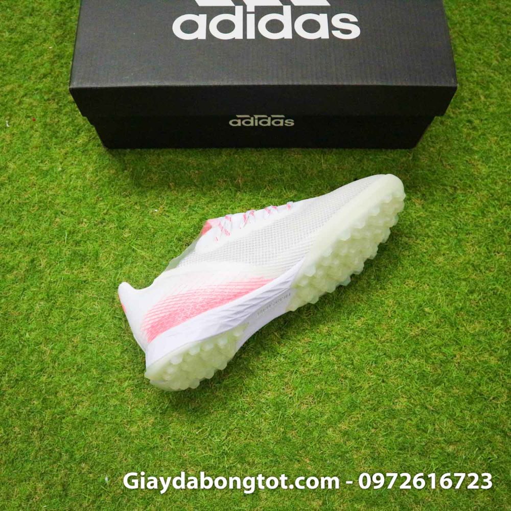 Giay da bong sieu nhe adidas x ghosted .1 tf trang got hong (9)