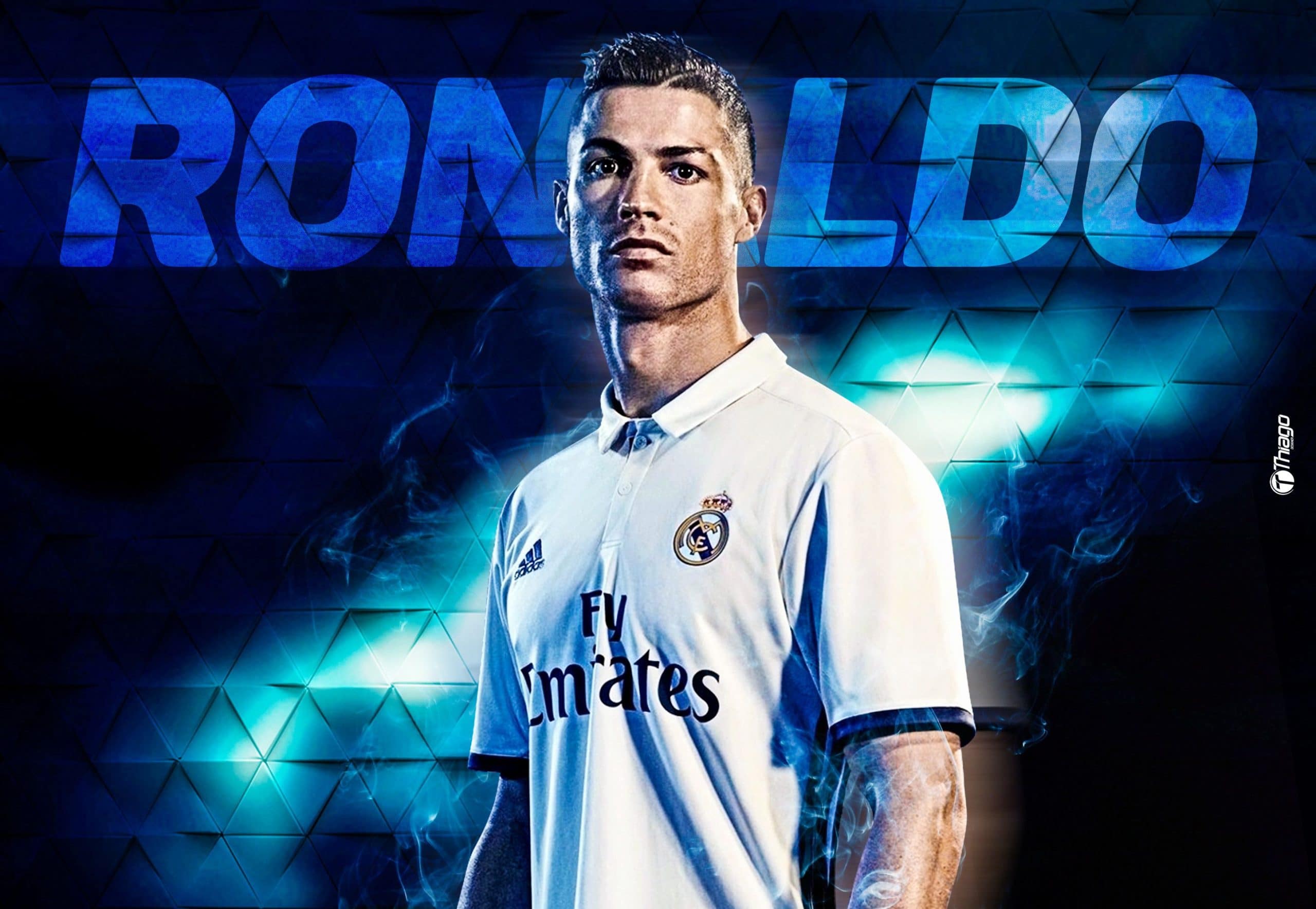 Cristiano Ronaldo mặc chiếc áo số 7 huyền thoại màu đỏ 4K tải xuống hình  nền