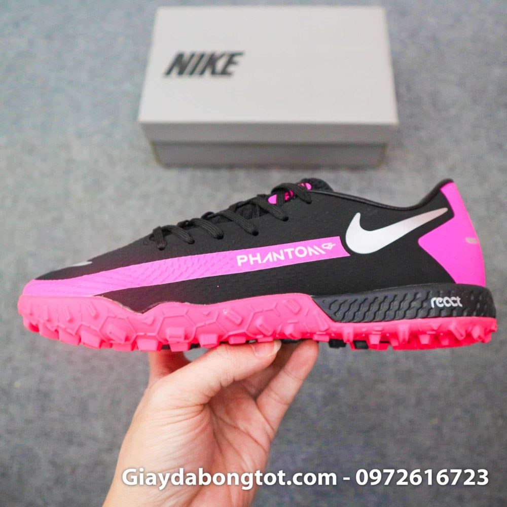 Giay bong da nike phantom gt pro tf den hong de em (12)