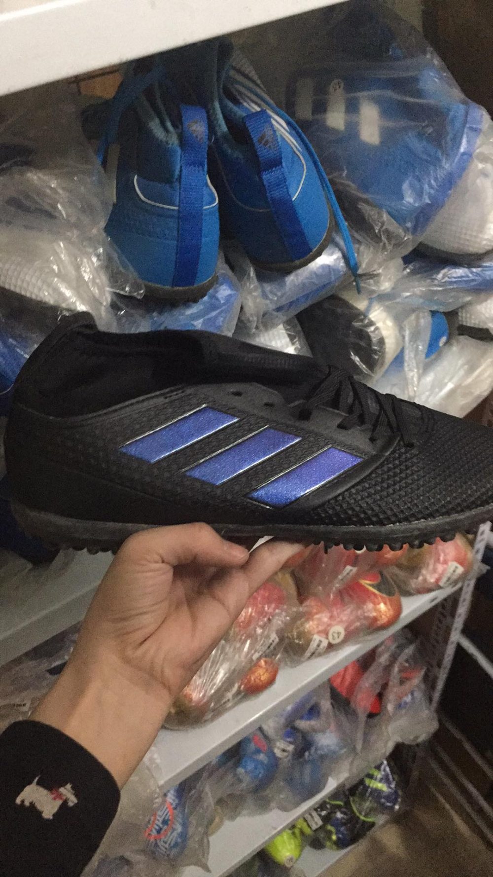 Giày đá bóng Adidas ACE 17.3 TF đen toàn thân [SALE]