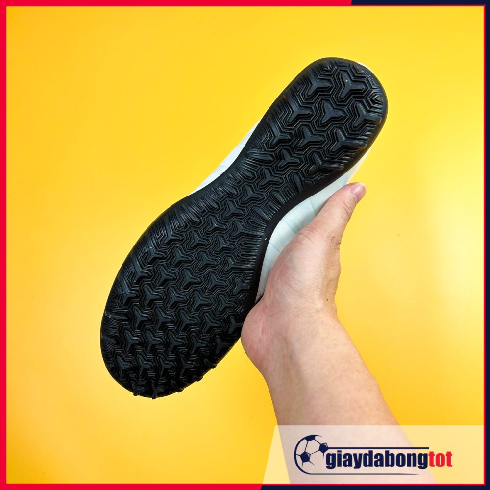 Nike Mercurial Victory 6 TF Trắng xám vạch đen CR7