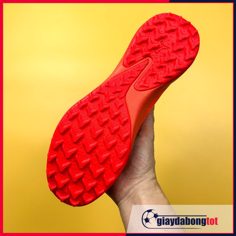 Giày bóng đá Puma Ultra Ultimate TF Đỏ vạch vàng