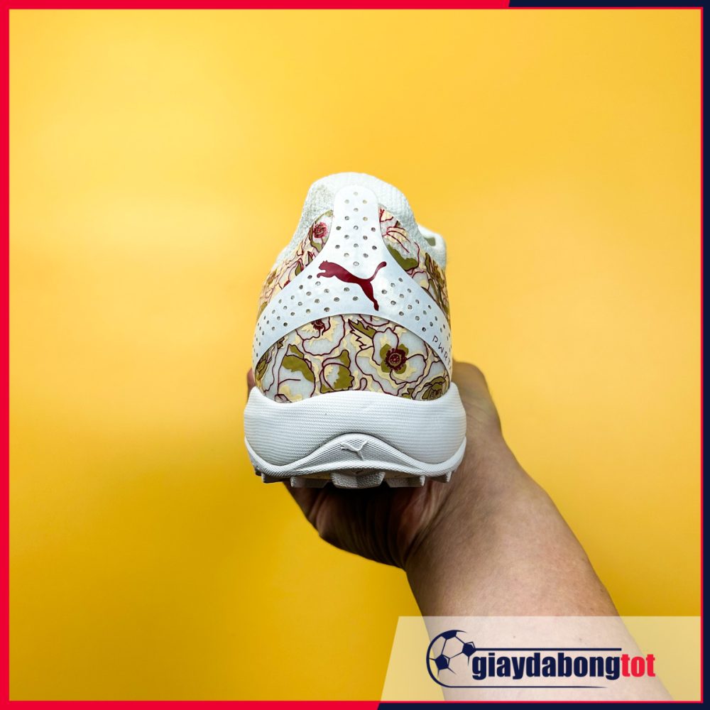 Giày đá banh Puma Ultra Ultimate TF Trắng hoa hồng