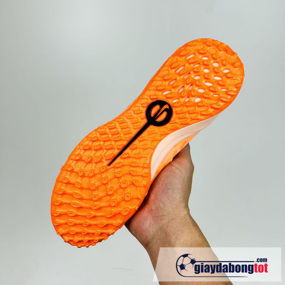 Nike tiempo legend 10 academy tf cam trang vach den (3)