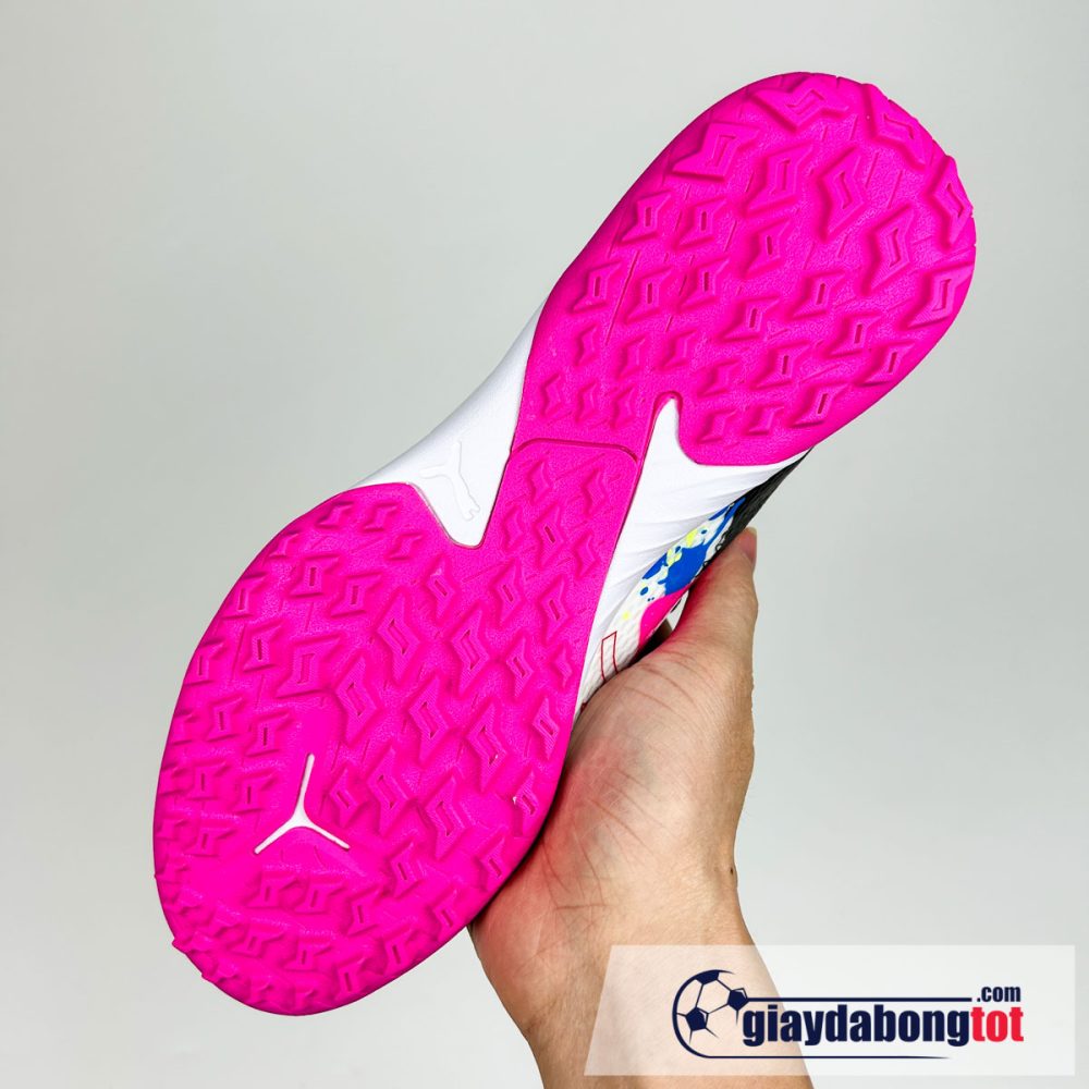 Puma future ultimate tf trang den chuoi (5)